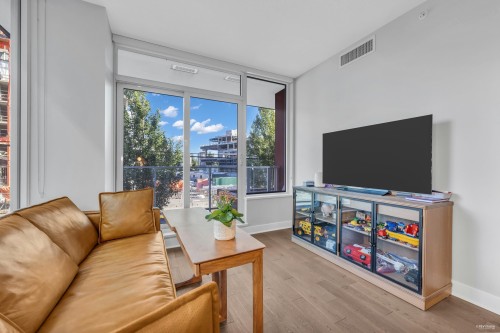 211-677 41St Avenue W, Vancouver, BC 