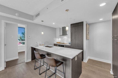 211-677 41St Avenue W, Vancouver, BC 