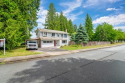 20835 Wicklund Avenue  Maple Ridge, BC V2X 8E8