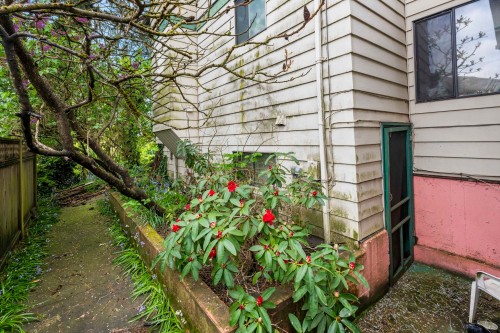 451 Eighth Avenue E, New Westminster, BC 