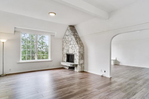 4607 Woodgreen Drive, West Vancouver, BC 