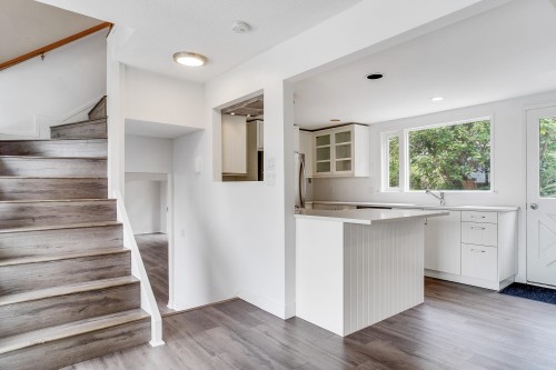 4607 Woodgreen Drive, West Vancouver, BC 