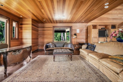 15781 East Egmont Shoreline, Egmont, BC 