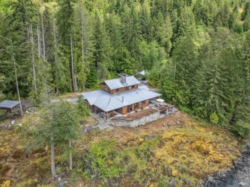 15781 East Egmont Shoreline, Egmont, BC 