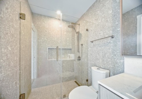 315-5212 Cambie Street, Vancouver, BC 