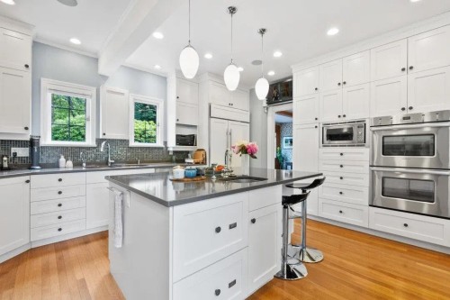 1625 Marpole Avenue, Vancouver, BC 