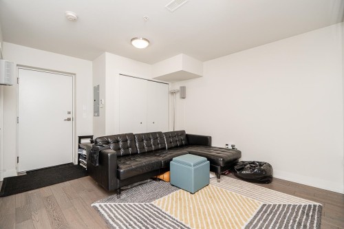 5518 Oak Street, Vancouver, BC 