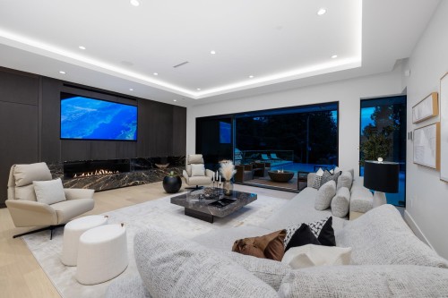 449 Hillcrest Street, West Vancouver, BC 