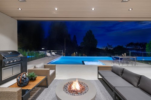 449 Hillcrest Street, West Vancouver, BC 