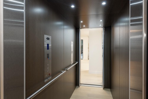 449 Hillcrest Street, West Vancouver, BC 