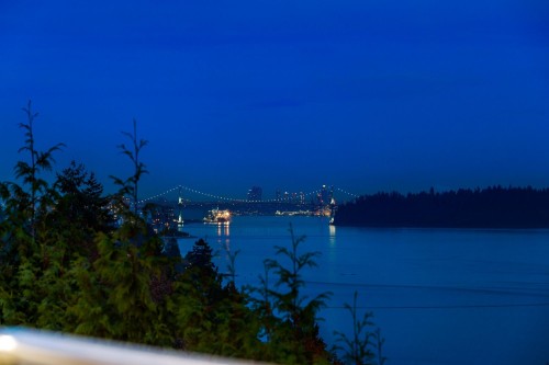 449 Hillcrest Street, West Vancouver, BC 