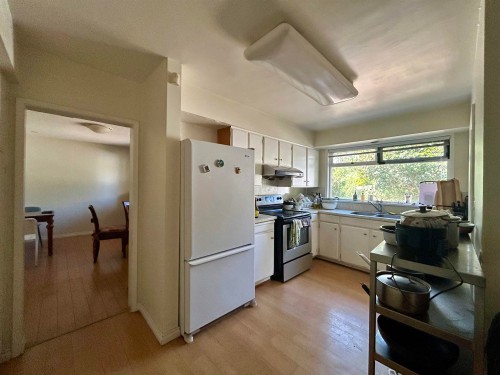 8511 Spires Road, Richmond, BC 