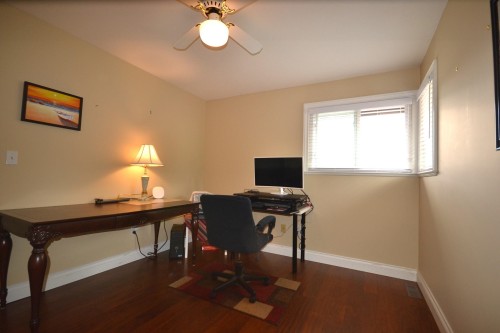 15 Parkwood Place, Port Moody, BC 