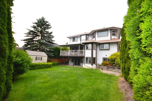 15 Parkwood Place, Port Moody, BC 