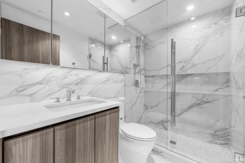 815-8611 Hazelbridge Way, Richmond, BC 