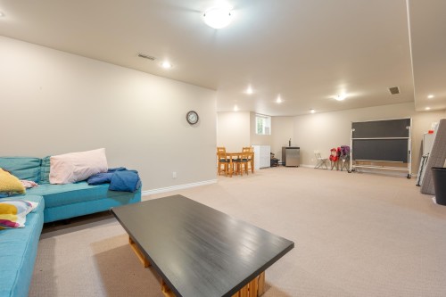 3305 Chartwell Grn, Coquitlam, BC 