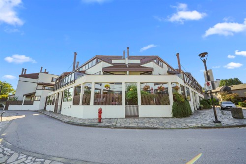 1130 Ironwork Passage, Vancouver, BC 