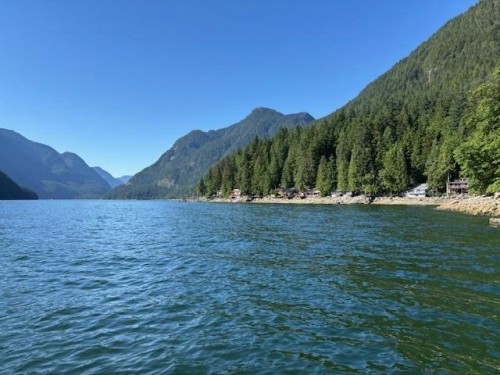 24 Of Croker Island E, North Vancouver, BC 