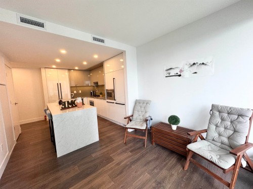 2001-4711 Hazel Street, Burnaby, BC 