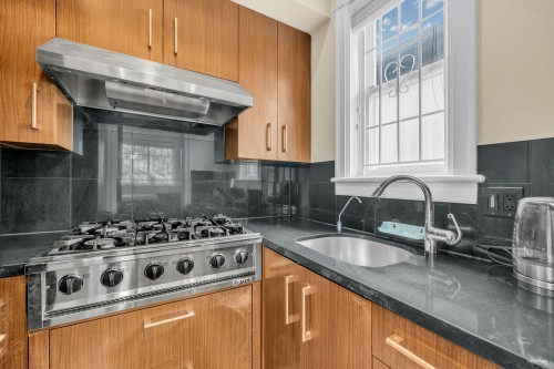 6562 Fremlin Street, Vancouver, BC 