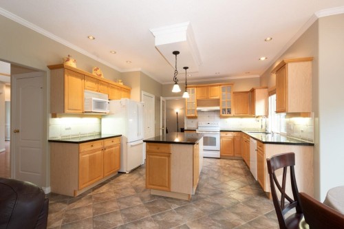 1273 Eldon Road, North Vancouver, BC 