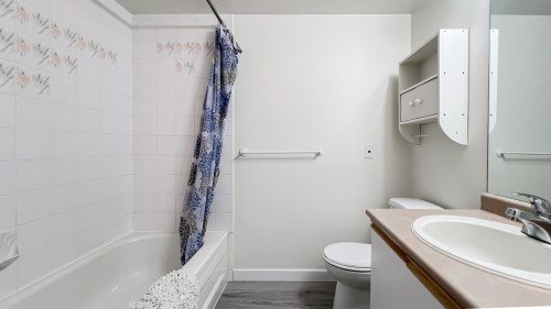 231-8620 Jones Road, Richmond, BC 