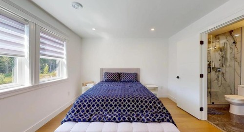 1102 Largo Road, Roberts Creek, BC 