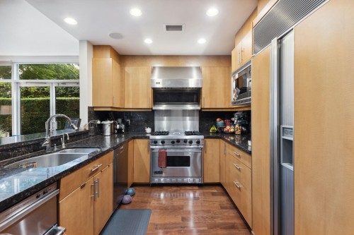 Th12-1233 Cordova Street W, Vancouver, BC 