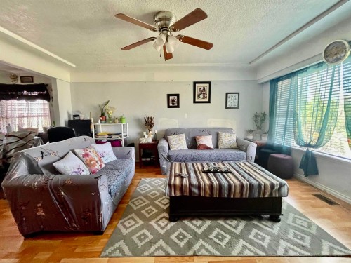 318 Hampton Street  New Westminster, BC V3M 5M1