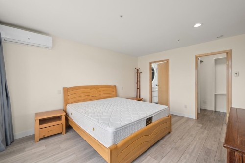 6823 Killarney Street, Vancouver, BC 