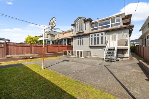 6823 Killarney Street, Vancouver, BC 