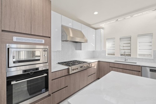 6823 Killarney Street, Vancouver, BC 