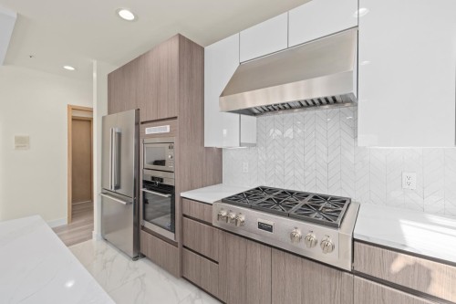 6823 Killarney Street, Vancouver, BC 