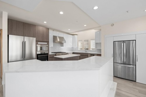 6823 Killarney Street, Vancouver, BC 