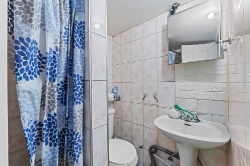 4867 Chatham Street, Vancouver, BC 