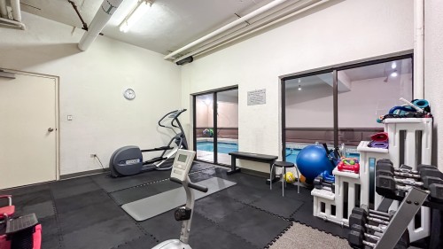 605-555 13Th Street, West Vancouver, BC 