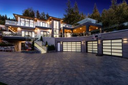 184 Kinsey Drive  Port Moody, BC V3H 0G7