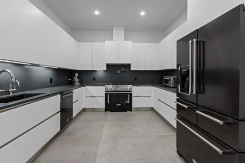 184 Kinsey Drive, Port Moody, BC 