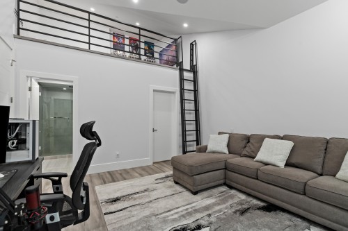 184 Kinsey Drive, Port Moody, BC 