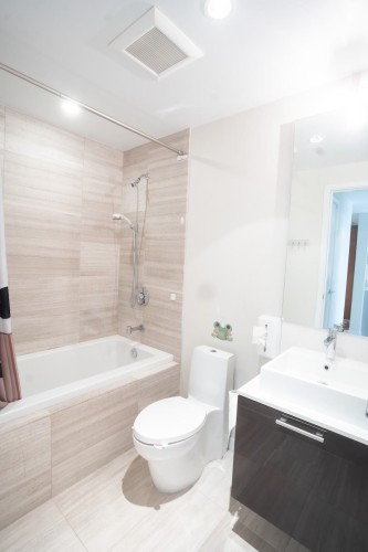 404-5111 Brighouse Way, Richmond, BC 