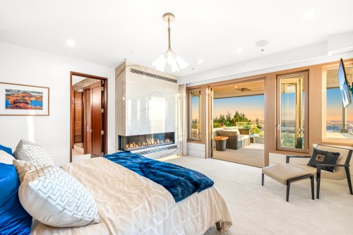 1036 Eyremount Drive, West Vancouver, BC 