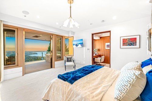 1036 Eyremount Drive, West Vancouver, BC 