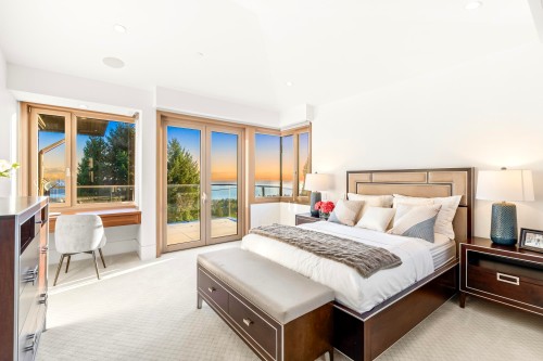 1036 Eyremount Drive, West Vancouver, BC 