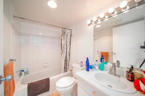 1604-811 Helmcken Street, Vancouver, BC 