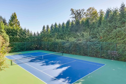 1243 Chartwell Place, West Vancouver, BC 