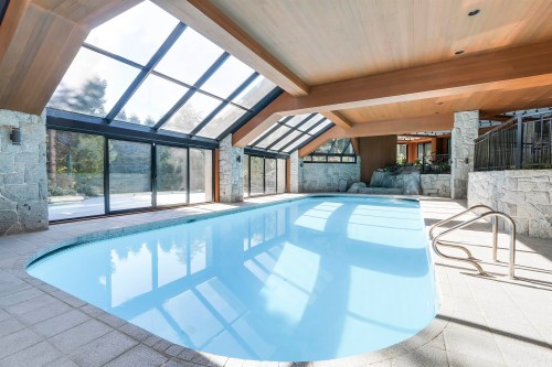 1243 Chartwell Place, West Vancouver, BC 