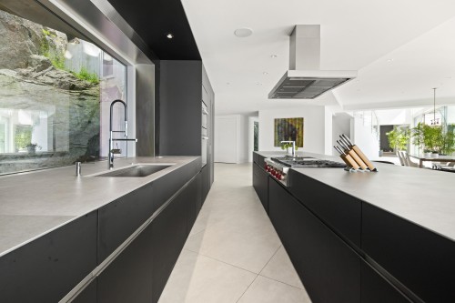 5225 Gulf Place, West Vancouver, BC 