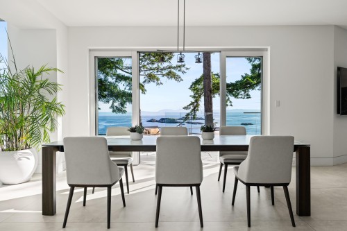 5225 Gulf Place, West Vancouver, BC 