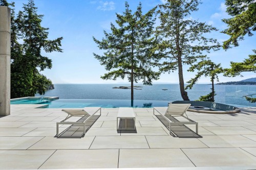 5225 Gulf Place, West Vancouver, BC 