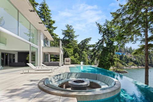5225 Gulf Place, West Vancouver, BC 